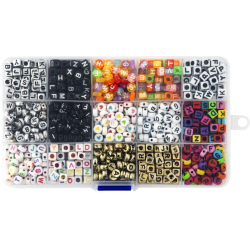 Sada korálků s písmeny 15 druhů v pořadači 10x17 cm