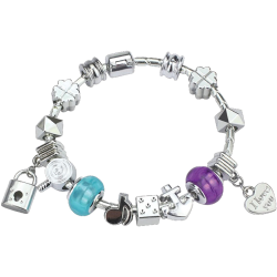 Dívčí náramek s přívěsky